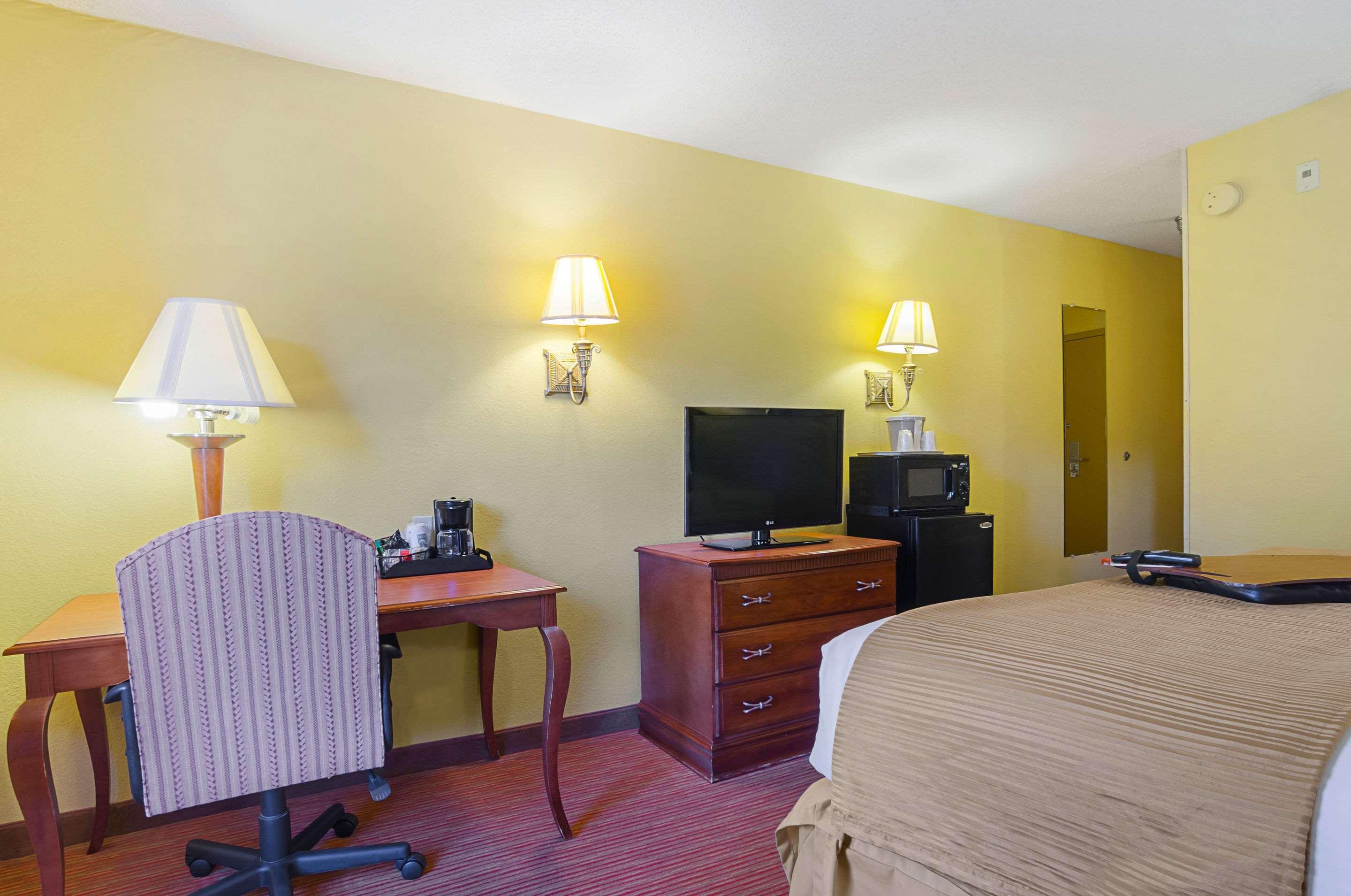 Surestay Plus Hotel By Best Western Durham Medical Center Exteriér fotografie