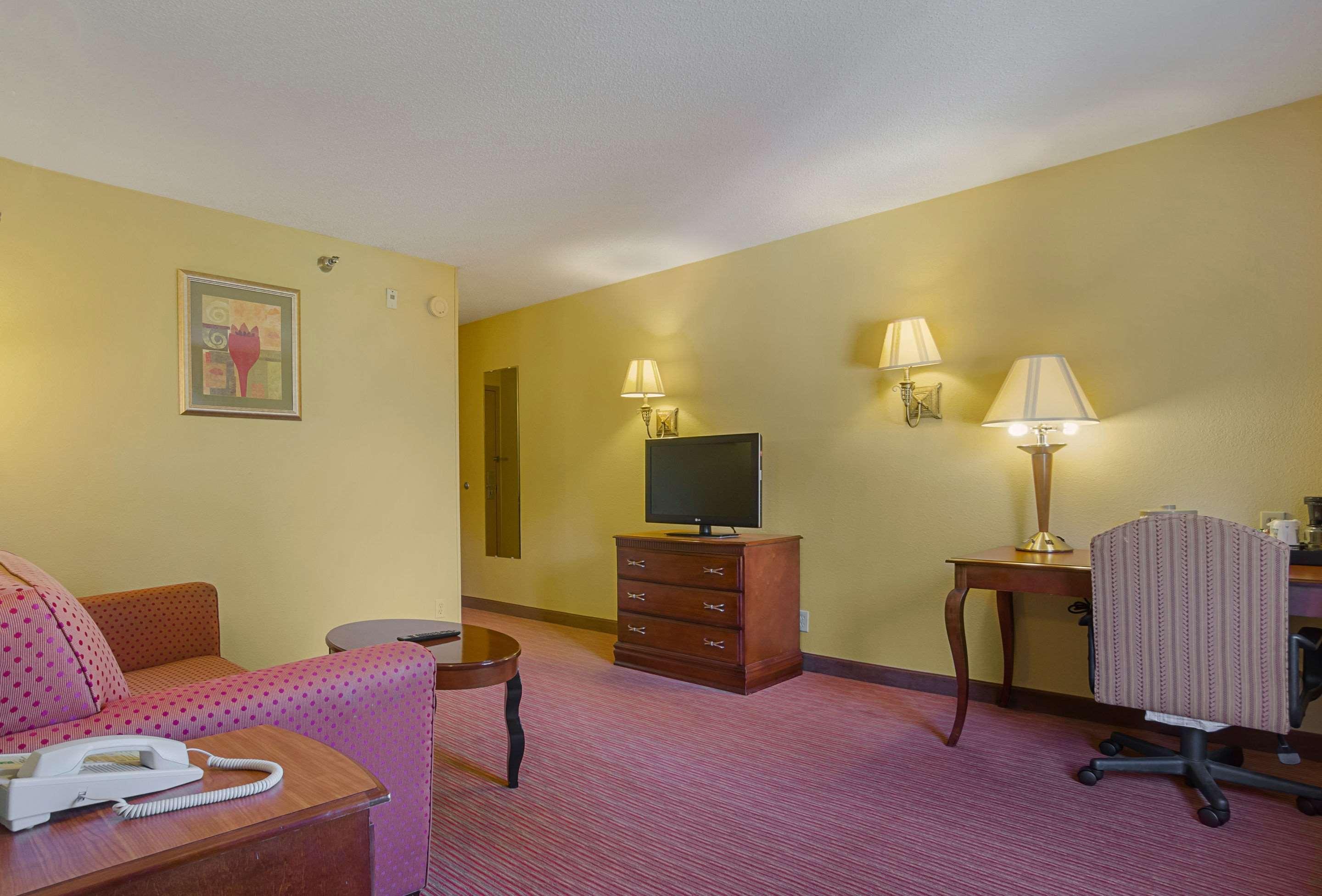 Surestay Plus Hotel By Best Western Durham Medical Center Exteriér fotografie